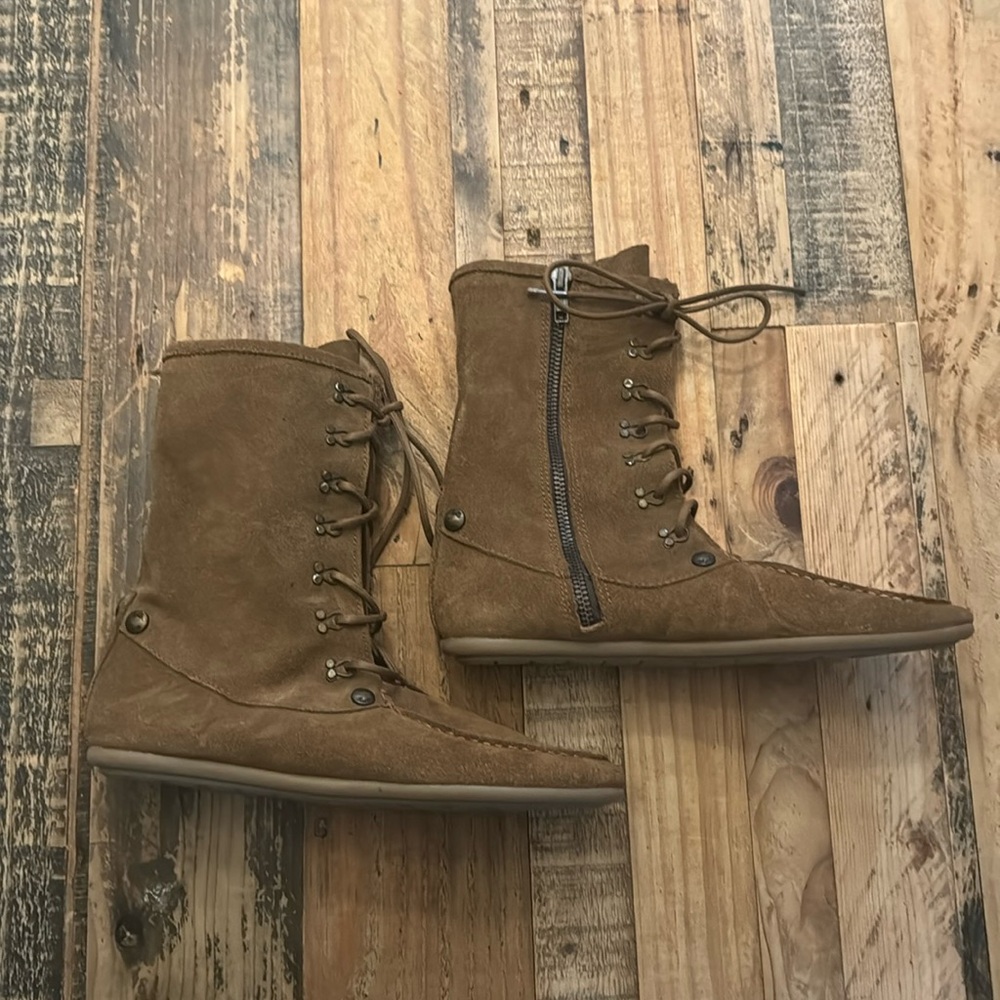 Belle Chiara Suede Mohican Style Boots Women’s 6.5 Eur37